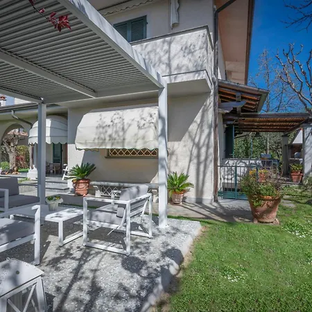 Βίλα Le Fontanelle In Dei Marmi With Ac