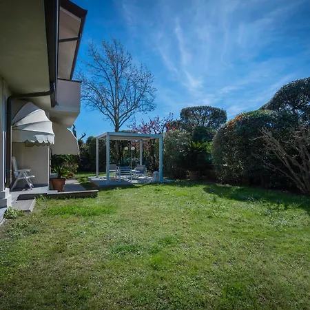 Le Fontanelle In Dei Marmi With Ac * Forte dei Marmi