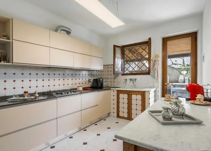 Le Fontanelle In Dei Marmi With Ac Villa Forte dei Marmi