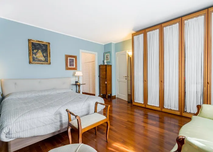 Villa Le Fontanelle In Dei Marmi With Ac *