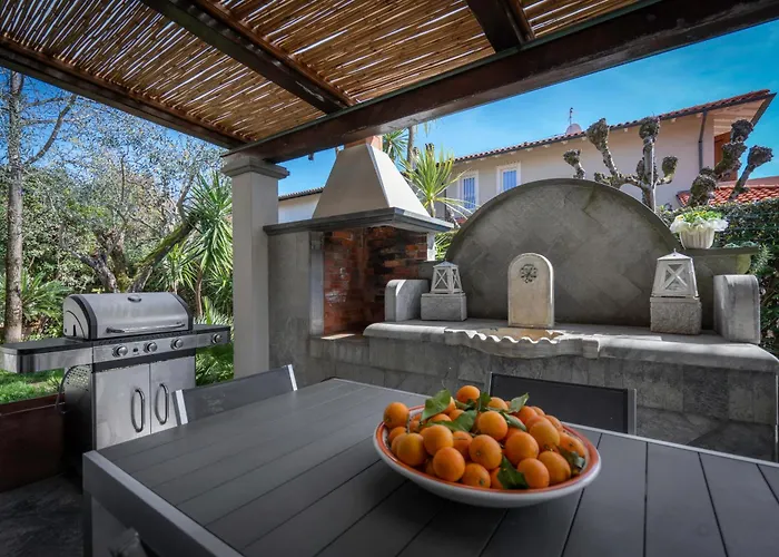 Le Fontanelle In Dei Marmi With Ac Villa